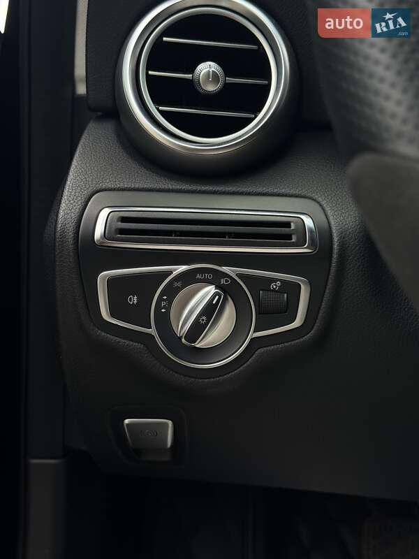 Седан Mercedes-Benz C-Class 2017 в Киеве