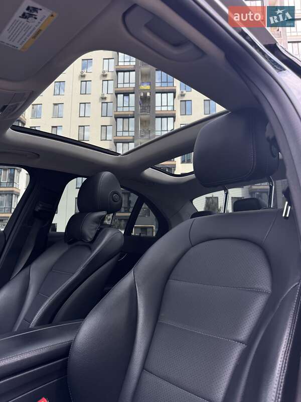 Седан Mercedes-Benz C-Class 2017 в Киеве