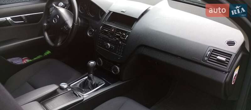 Універсал Mercedes-Benz C-Class 2008 в Івано-Франківську