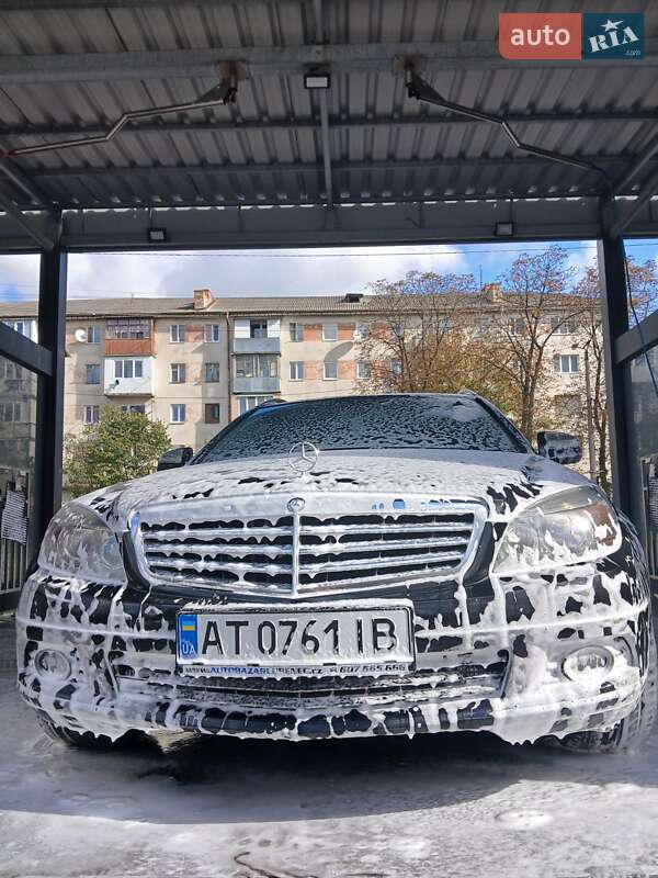 Універсал Mercedes-Benz C-Class 2008 в Івано-Франківську