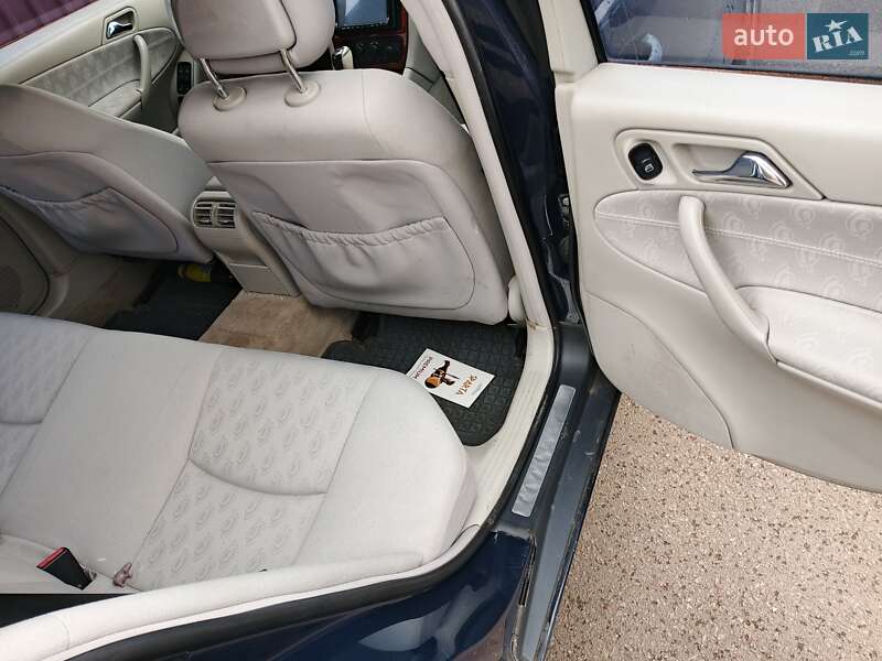Седан Mercedes-Benz C-Class 2000 в Одессе