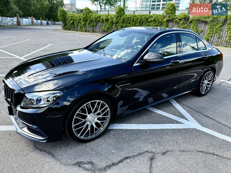Седан Mercedes-Benz C-Class 2019 в Днепре