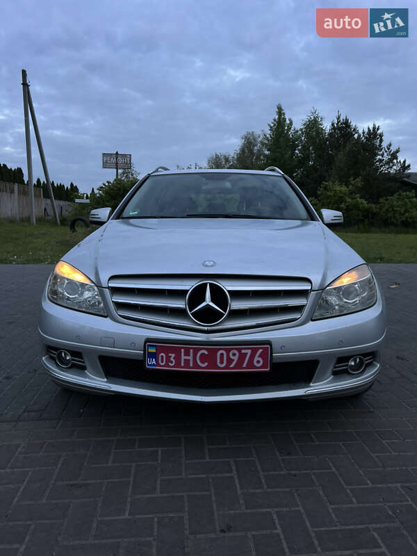 Универсал Mercedes-Benz C-Class 2009 в Луцке