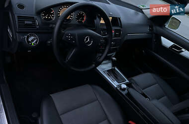 Универсал Mercedes-Benz C-Class 2009 в 