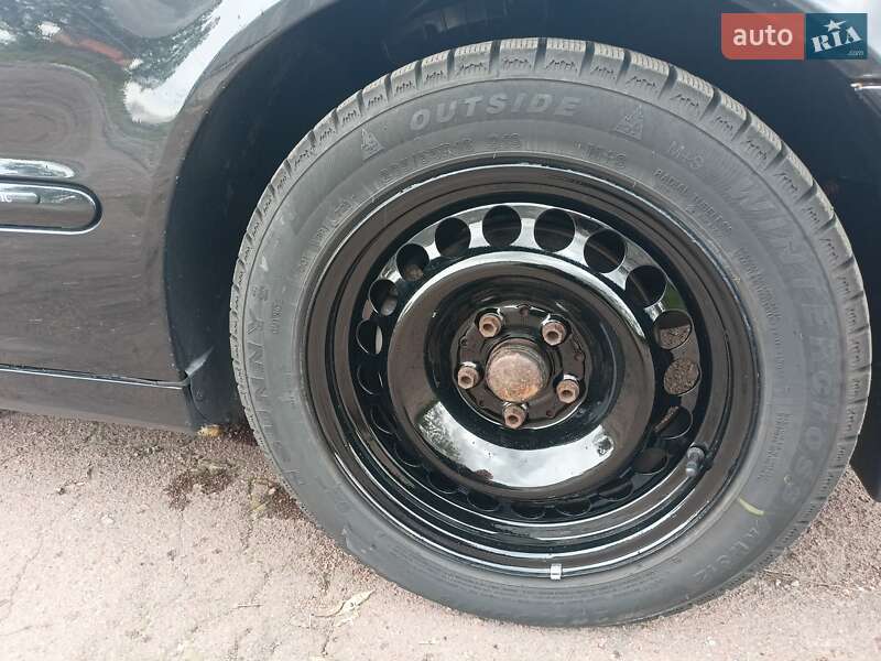 Седан Mercedes-Benz C-Class 2004 в Чернигове