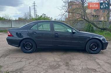 Седан Mercedes-Benz C-Class 2004 в 