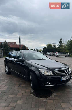 Універсал Mercedes-Benz C-Class 2010 в 