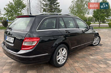 Універсал Mercedes-Benz C-Class 2010 в 