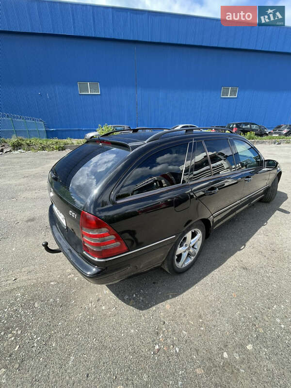 Универсал Mercedes-Benz C-Class 2002 в Киеве