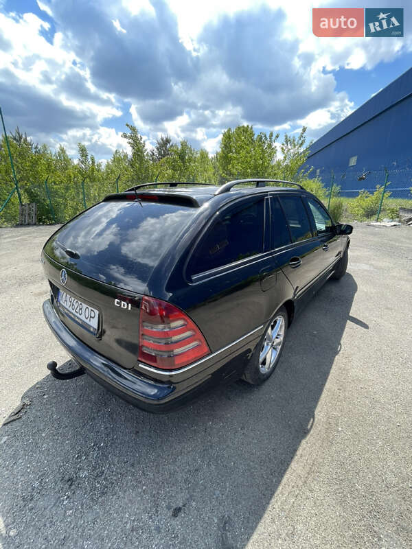 Универсал Mercedes-Benz C-Class 2002 в Киеве