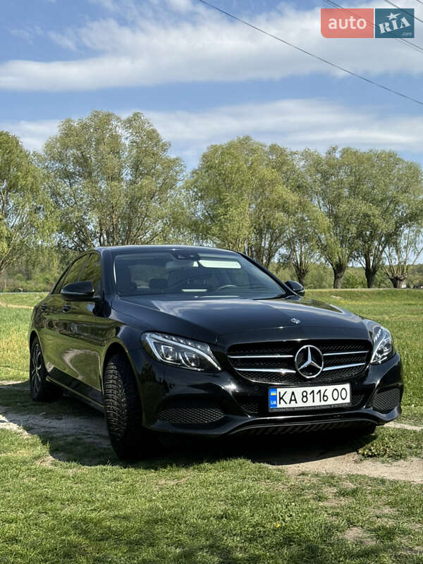 Седан Mercedes-Benz C-Class 2017 в Киеве