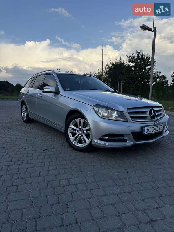 Универсал Mercedes-Benz C-Class 2013 в 