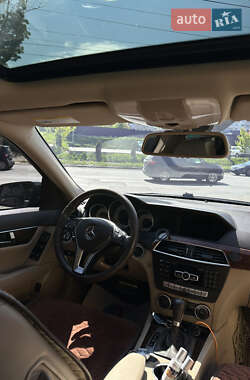 Седан Mercedes-Benz C-Class 2012 в 