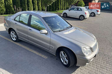 Седан Mercedes-Benz C-Class 2006 в 