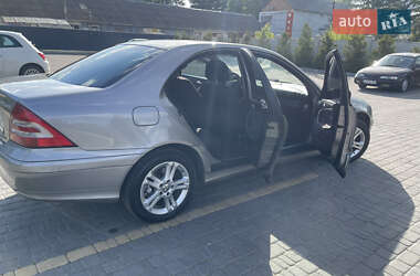 Седан Mercedes-Benz C-Class 2006 в 