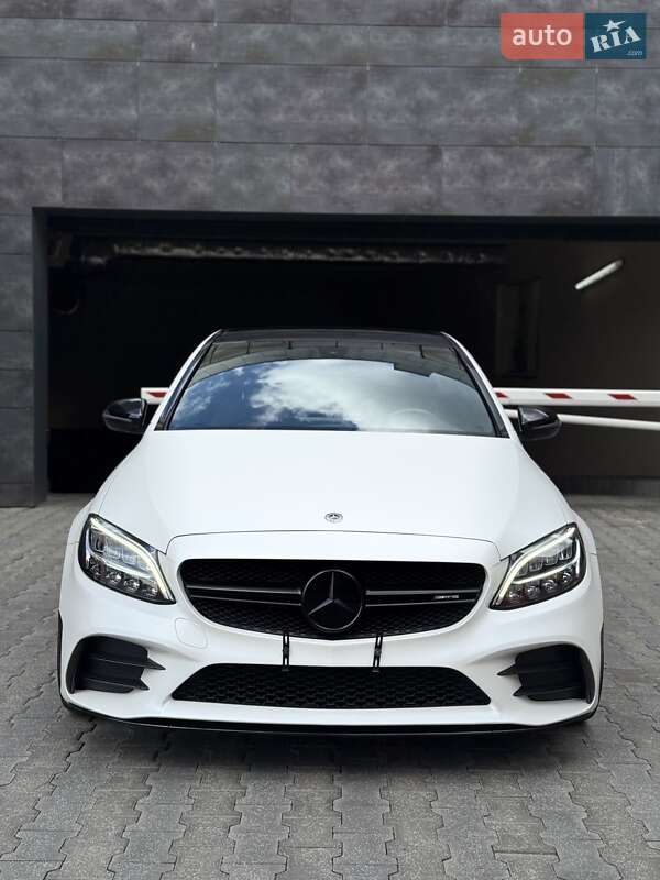 Седан Mercedes-Benz C-Class 2019 в Києві