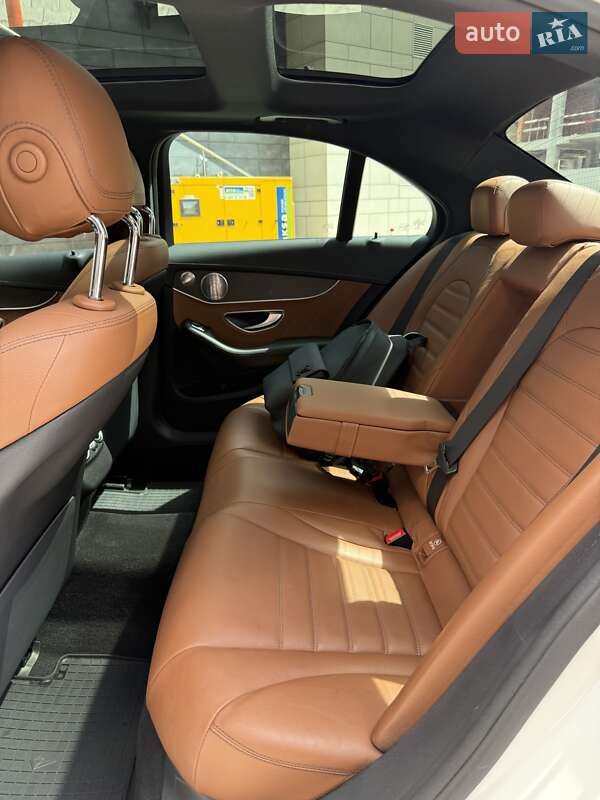 Седан Mercedes-Benz C-Class 2019 в Києві
