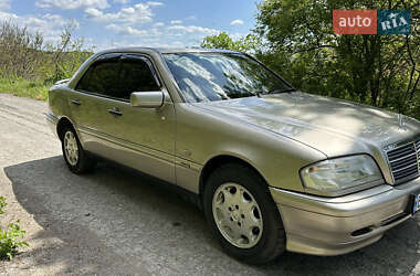 Седан Mercedes-Benz C-Class 1995 в 