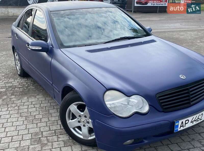 Седан Mercedes-Benz C-Class 2000 в Запорожье