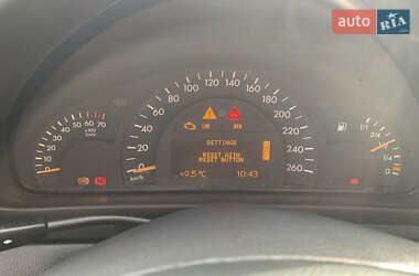 Седан Mercedes-Benz C-Class 2001 в 