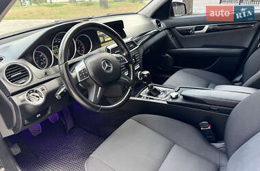 Седан Mercedes-Benz C-Class 2011 в 