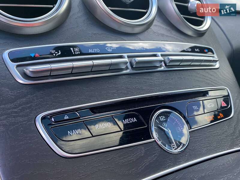 Седан Mercedes-Benz C-Class 2016 в Львові