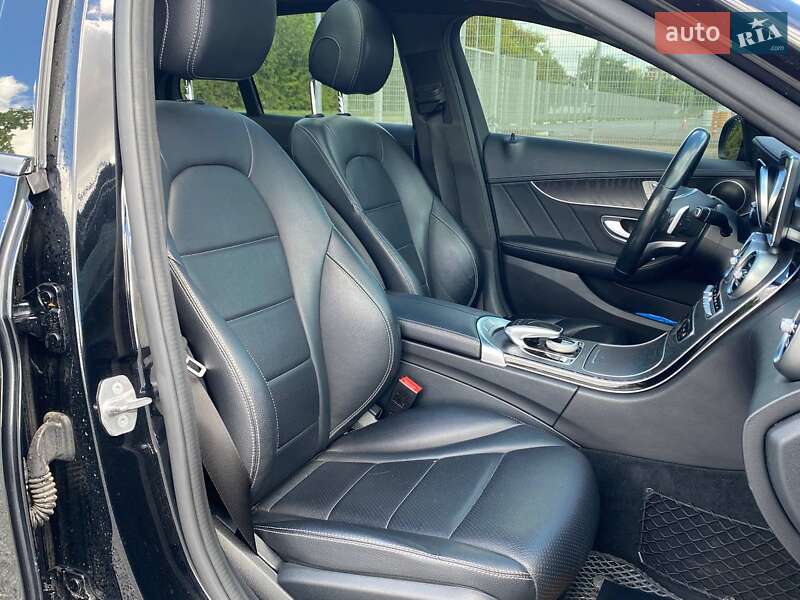 Седан Mercedes-Benz C-Class 2016 в Львові