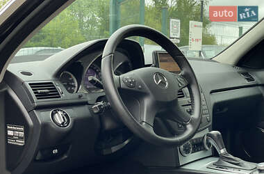Универсал Mercedes-Benz C-Class 2009 в 