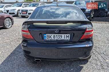 Купе Mercedes-Benz C-Class 2005 в 
