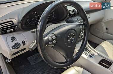 Купе Mercedes-Benz C-Class 2005 в 