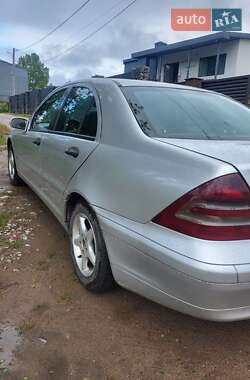 Седан Mercedes-Benz C-Class 2001 в 