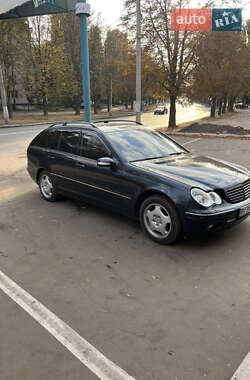 Универсал Mercedes-Benz C-Class 2004 в 