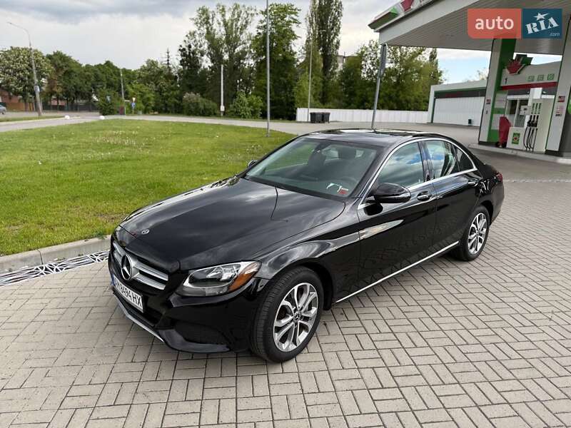 Седан Mercedes-Benz C-Class 2017 в 