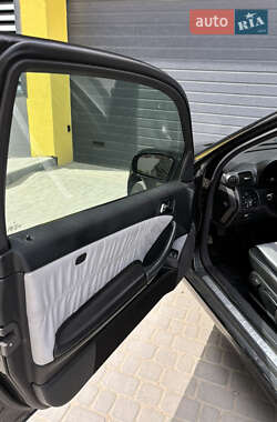 Купе Mercedes-Benz C-Class 2001 в 