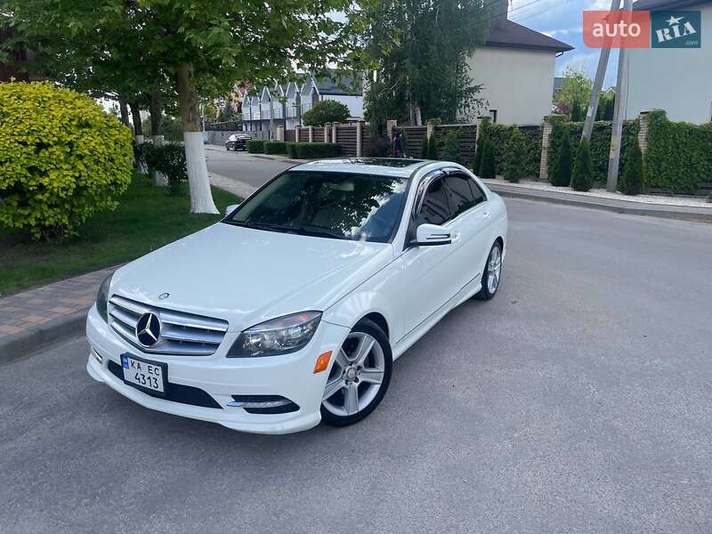 Седан Mercedes-Benz C-Class 2011 в 