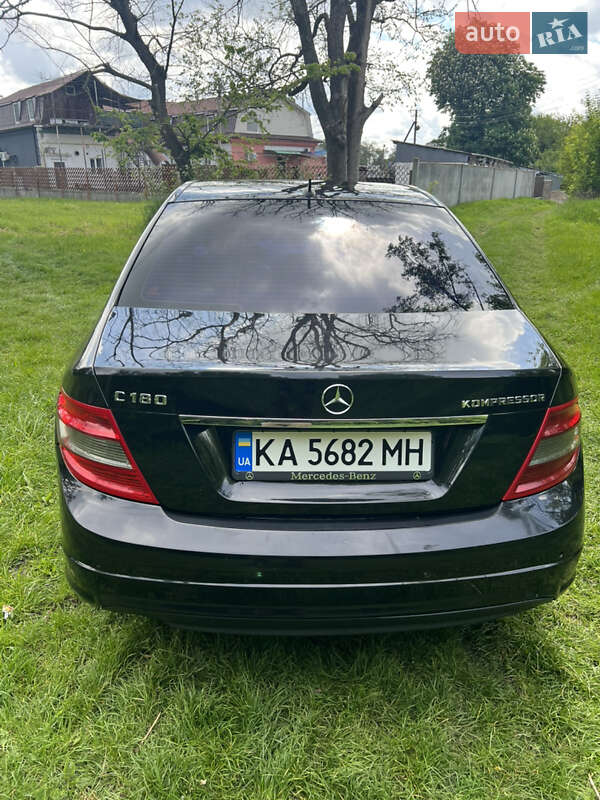 Седан Mercedes-Benz C-Class 2008 в Яготине