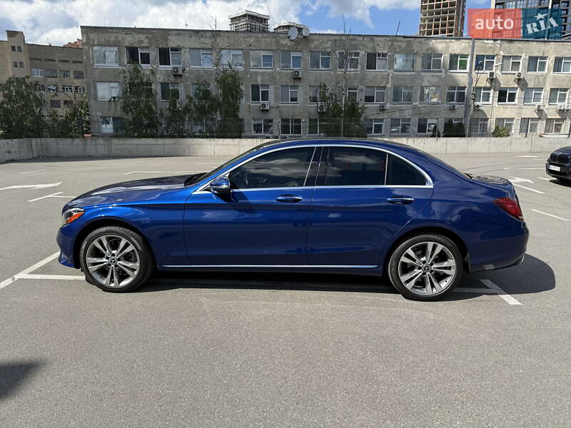 Седан Mercedes-Benz C-Class 2018 в Киеве