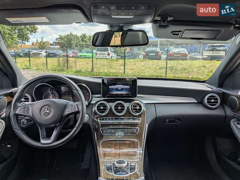 Седан Mercedes-Benz C-Class 2017 в Киеве