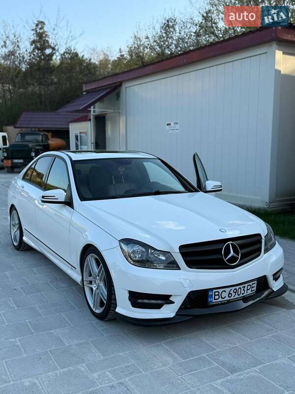 Седан Mercedes-Benz C-Class 2012 в Миколаєві