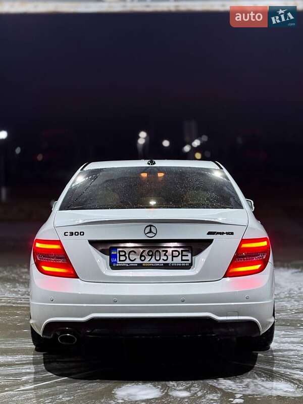 Седан Mercedes-Benz C-Class 2012 в Миколаєві
