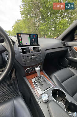 Седан Mercedes-Benz C-Class 2010 в 