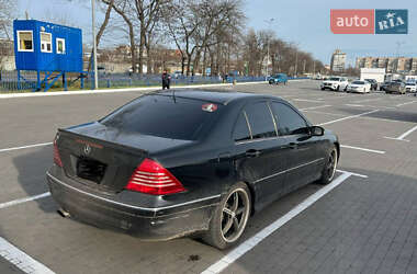 Седан Mercedes-Benz C-Class 2005 в 