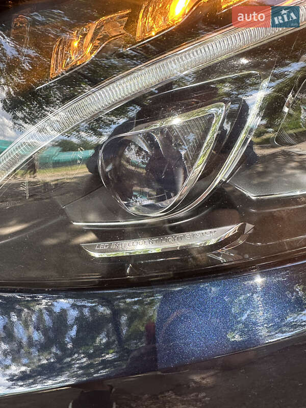 Седан Mercedes-Benz C-Class 2018 в Киеве