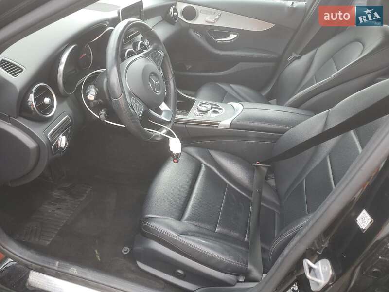 Седан Mercedes-Benz C-Class 2018 в Львове