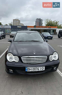 Седан Mercedes-Benz C-Class 2006 в 