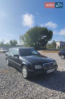 Седан Mercedes-Benz C-Class 1995 в 