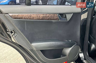 Седан Mercedes-Benz C-Class 2008 в 