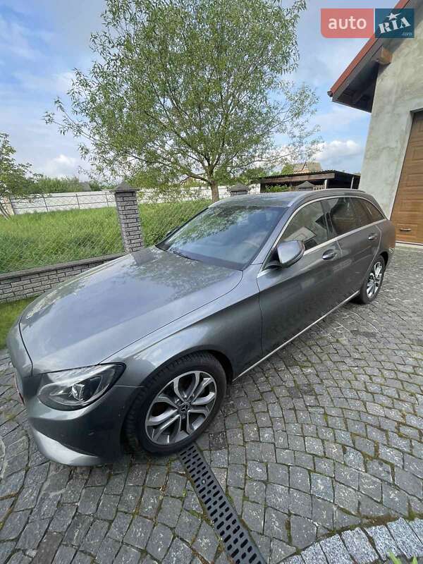 Універсал Mercedes-Benz C-Class 2017 в Стрию