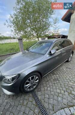 Універсал Mercedes-Benz C-Class 2017 в 