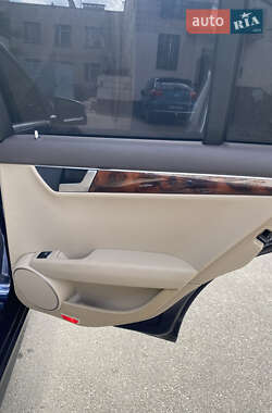 Седан Mercedes-Benz C-Class 2012 в 